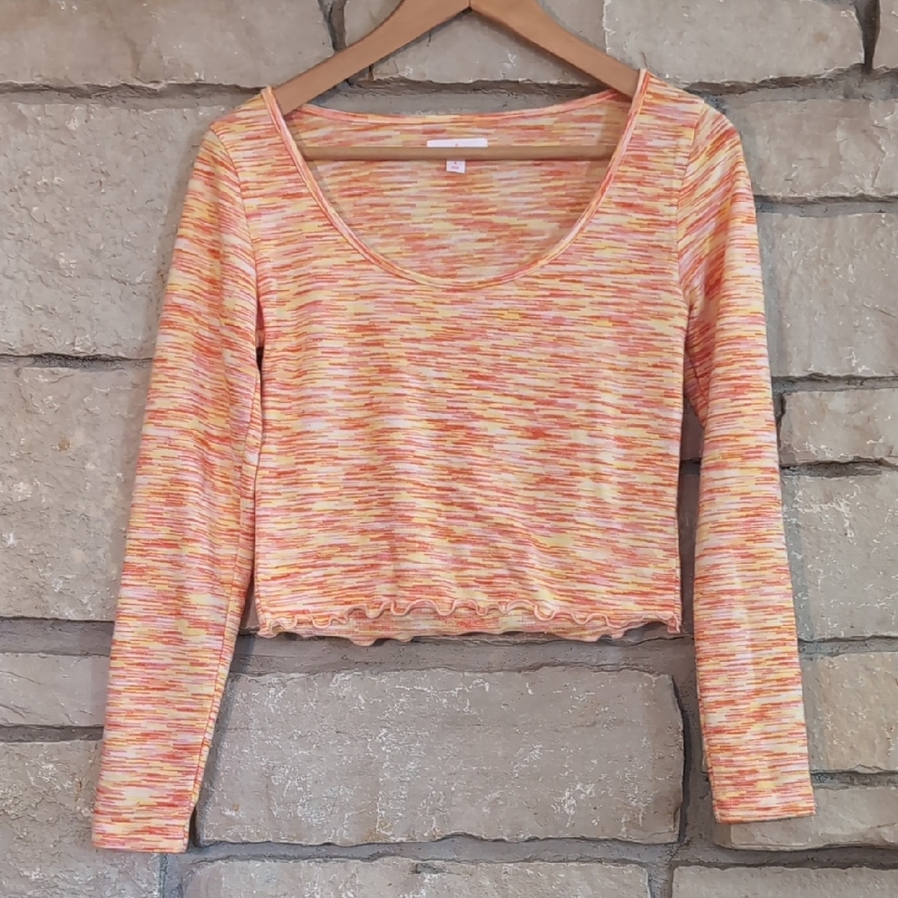 $5 Bundled! Groovy Lettuce Hem Crop Top